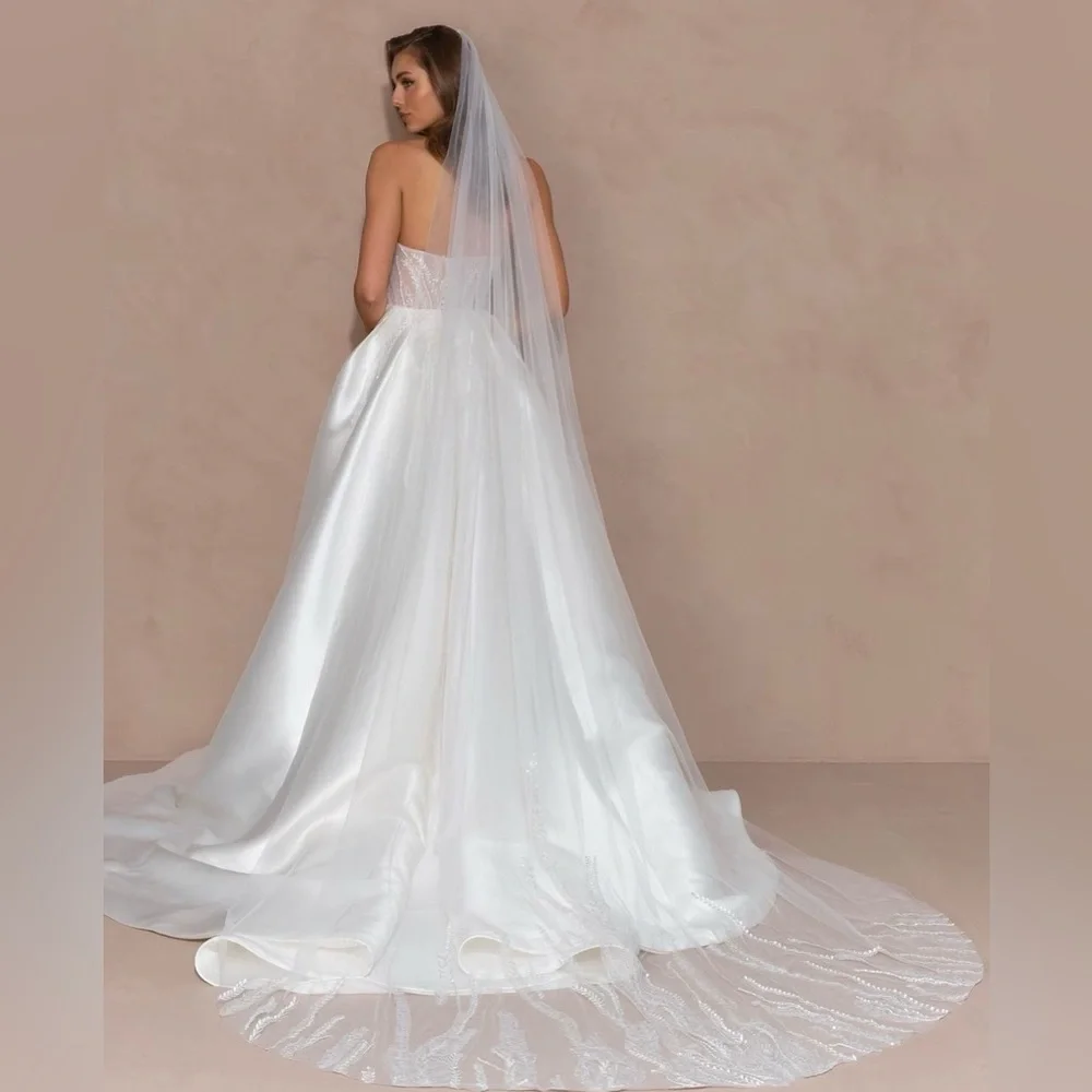 Brand new unaltered and unworn wedding dress - Picture 3 of 6